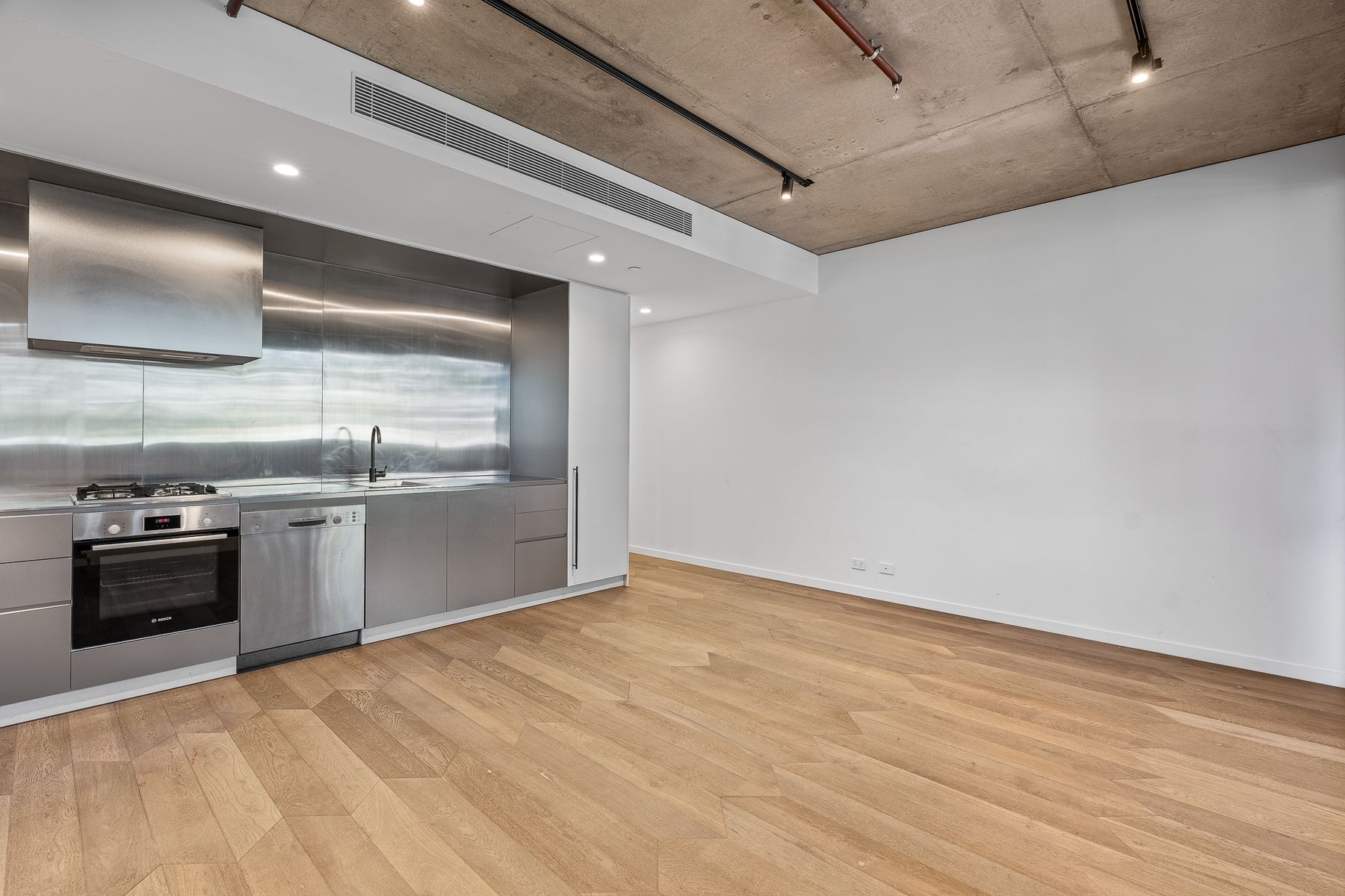 2611564-West-Melbourne-2026-02-25-163931-5