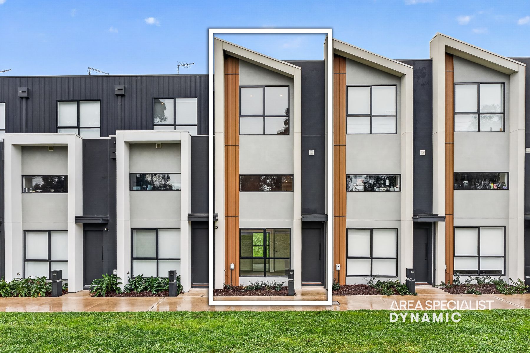 348 Mckimmies Road, Mill Park  VIC  3082