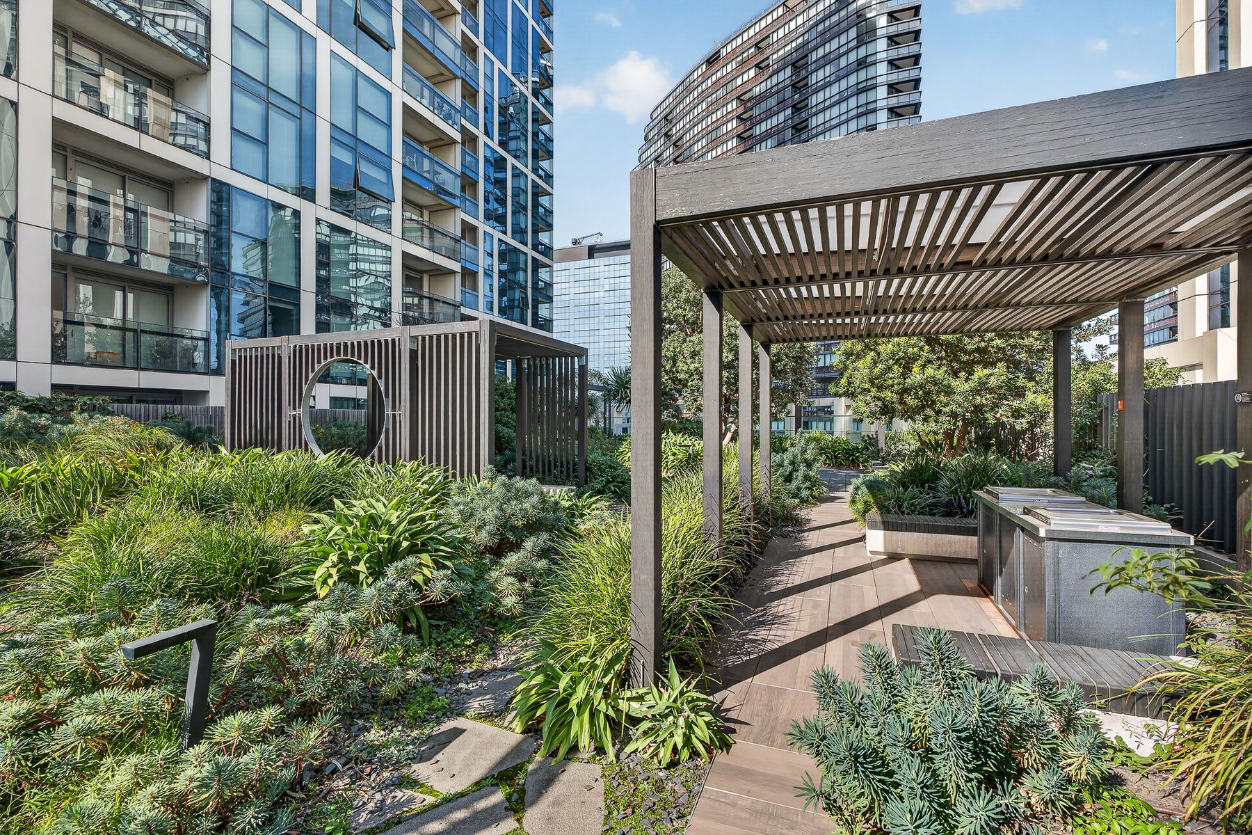 2823134-Docklands-2026-09-02-082729-8