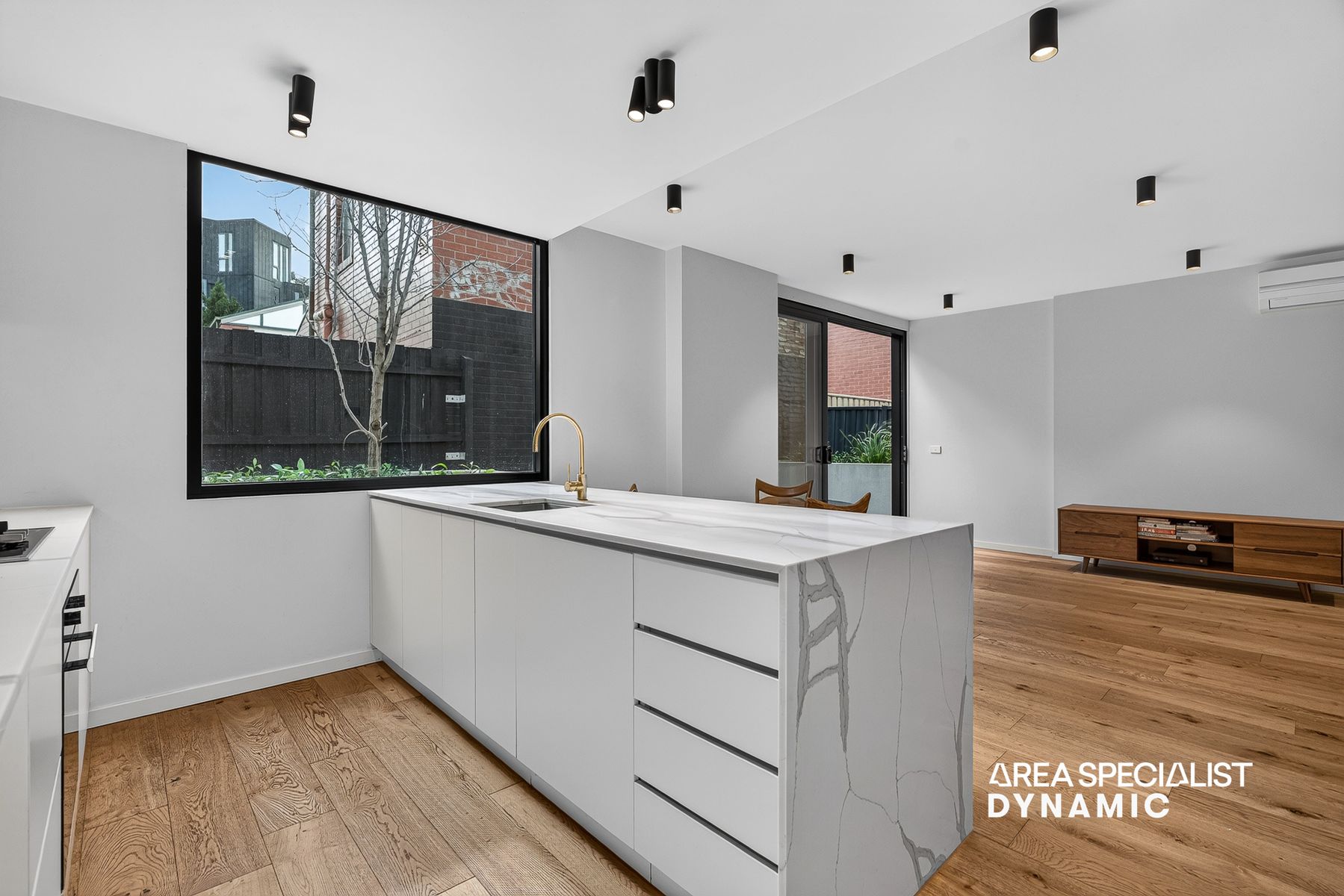 2824278-Fitzroy-North-2026-06-22-144757-10