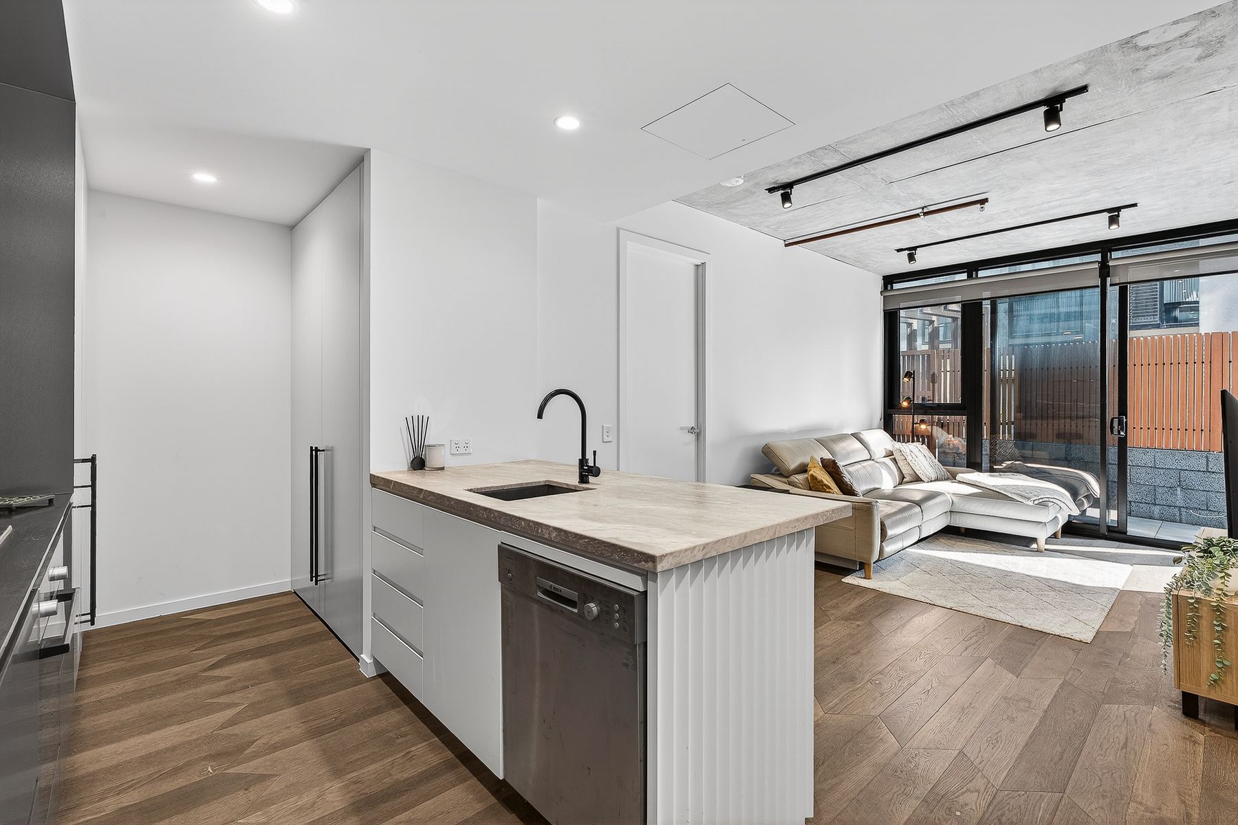 2904413-West-Melbourne-2026-10-19-113633-5