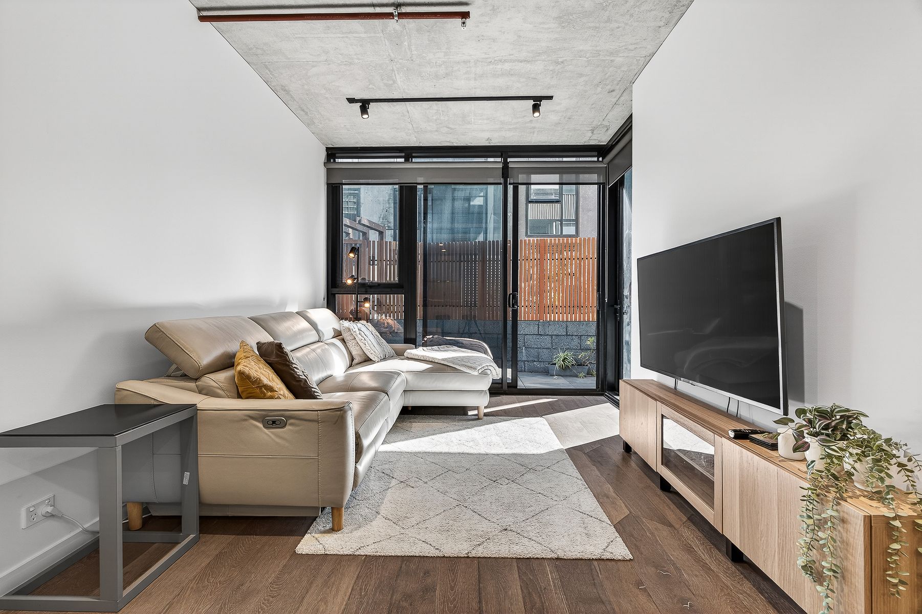 2904413-West-Melbourne-2026-10-19-113633-6